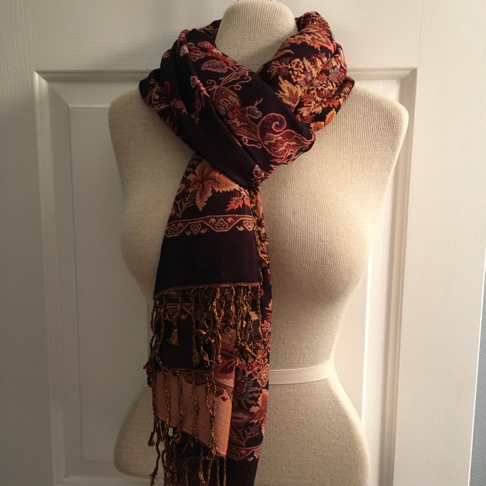 NWOT Pashmina Scarf